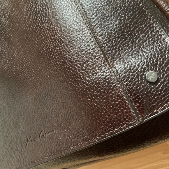 Kenneth Cole Brown Leather Heritage Messenger Bag - Picture 3 of 8